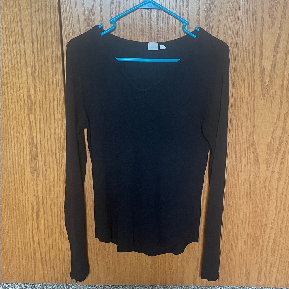 GAP Women's Classic Black Long Sleeve Tee